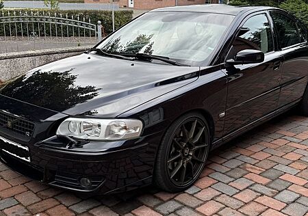 Volvo S60 R 360 PS Einzelstück mit viel Zubehör