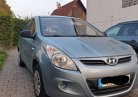 Hyundai i20 1.2 Classic Classic Neue Reifen