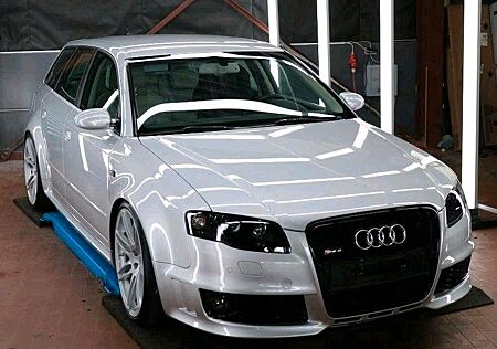 Audi RS4 4.2 quattro Avant, H&R, RS-Klinik, Keramik..