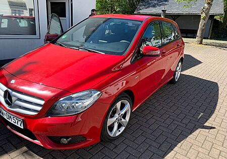 Mercedes-Benz B 180 CDI BlueEFFICIENCY -