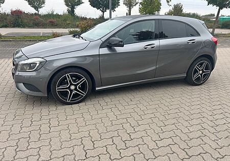 Mercedes-Benz A 200 gebraucht kaufen Mercedes-Benz A 200 CDI - Scheckheftgepflegt