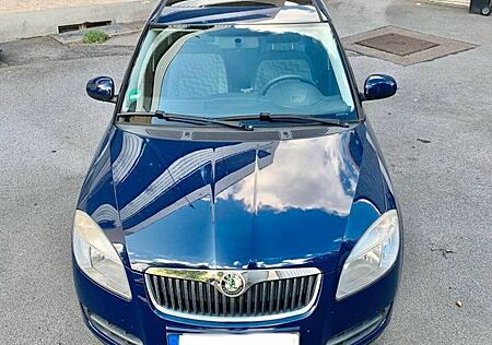 Skoda Roomster 1.2 12V HTP Blau Panoramadach