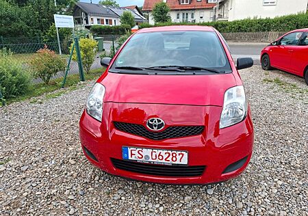 Toyota Yaris Cool.1.4 Diese.5 Türen.Klima