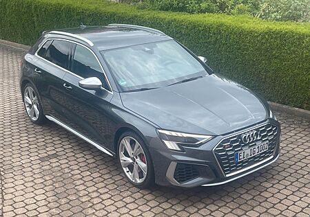 Audi S3 SBAllStronic,WA,GW,5JG,grNavi,Vollausstattung