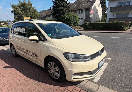 VW Touran Volkswagen 1.6 TDI SCR DSG Trendline Trendline