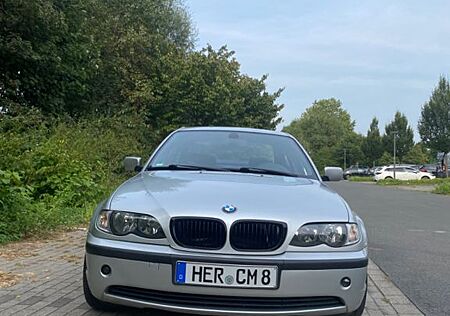 BMW 318i -