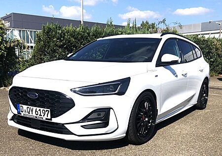 Ford Focus Turnier 1.0 Autom. ST-LINE X tiefer Leder