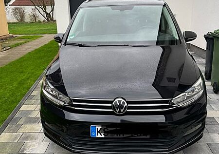VW Touran Volkswagen 2.0 TDI SCR DSG Highline Highline