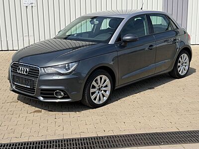 Audi A1 1.6 TDI S line Navigation 5-Türig