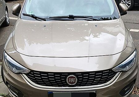 Fiat Tipo 1.6 LOUNGE Automatik