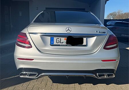 Mercedes-Benz E 63 AMG Mercedes-AMG E 63 S 4MATIC+ Autom. ...
