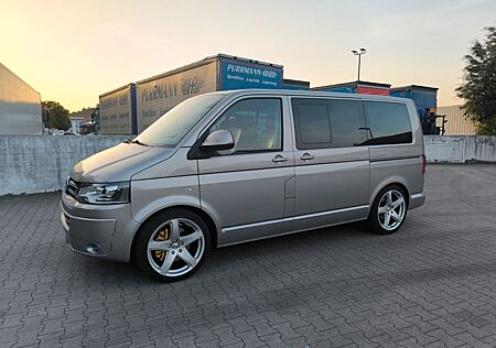 VW T5 Multivan Volkswagen Highline Austauschmotor bei 135.000k