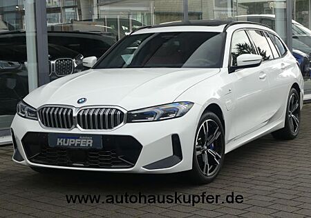 BMW 330 e Drive Tour M Sportp Pano° Ad.LED°AHK°360°