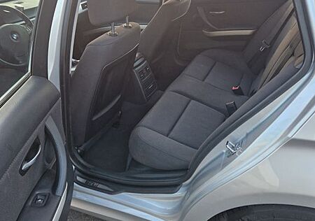 BMW 318d Touring -