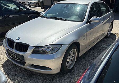 BMW 318i Limousine | Klimaautomatik