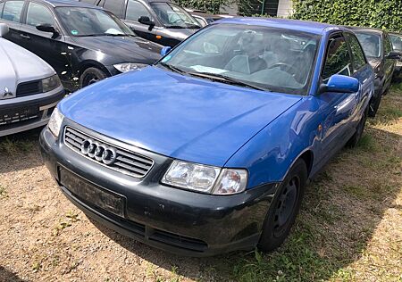 Audi A3 1.6 L Klima Euro 4 Tüv 05/2025 Fahrbreit