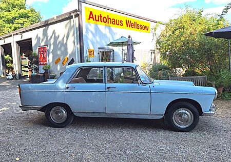 Peugeot 404 SSD H-Kennzeichen (qualmt aber fährt)