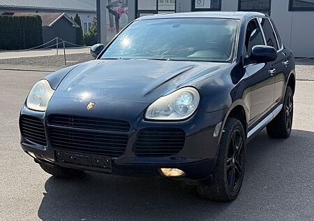 Porsche Cayenne Turbo 4.5 V8/4X4/NAVI/LEDER/BOSE/AHK/