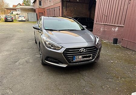 Hyundai i40 1.7 CRDi 104kW blue Premium DCT Premium