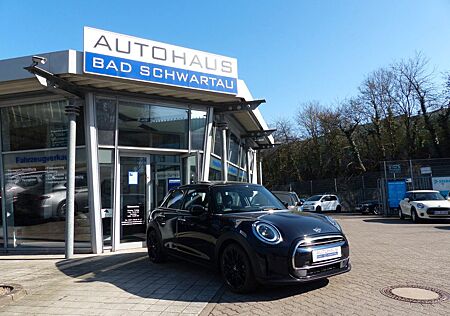 Mini Cooper Aut. Yours Trim, Pan.-dach, Leder, Navi