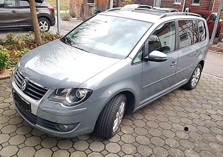 VW Touran Volkswagen 1.4 TSI Freestyle 7 Sitzplätze + AHK