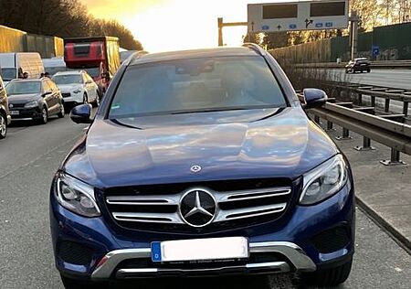 Mercedes-Benz GLC 350 e 4MATIC Pano/AHK/LED/360/ TÜV neu