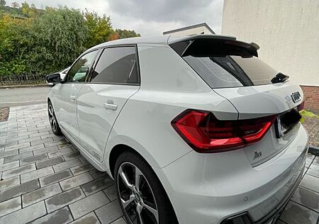 Audi A1 40 TFSI S tronic S line Sportback S line
