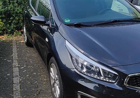 Kia Cee'd Dream Team Edition,Navi,Kamera,SZH......
