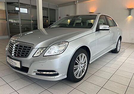 Mercedes-Benz E 200 ELEGANCE AUTOMATIK NAVI XENON GSHD