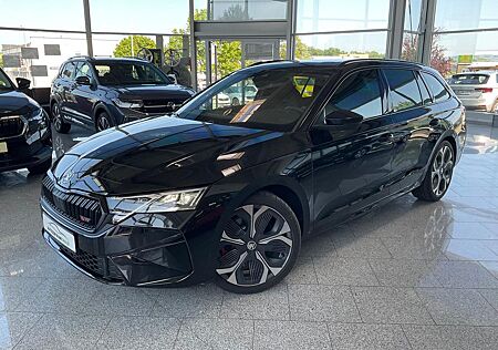Skoda Octavia 2.0TSI RS Pano AHK Matrix R-Kam ACC Schl