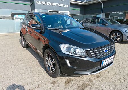 Volvo XC 60 XC60 D5 215 PS Summum AWD PANO LEDER XENON