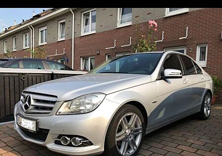 Mercedes-Benz C 220 CDI BlueEFFICIENCY -