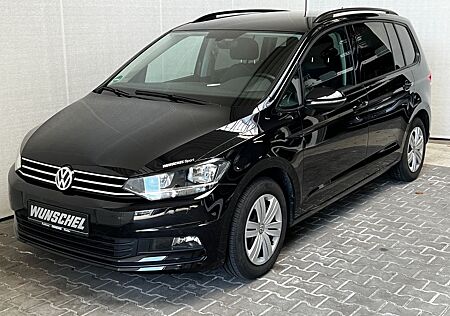 VW Touran Volkswagen 1.5 TSI DSG Comfortline AHK Navi ACC SZH