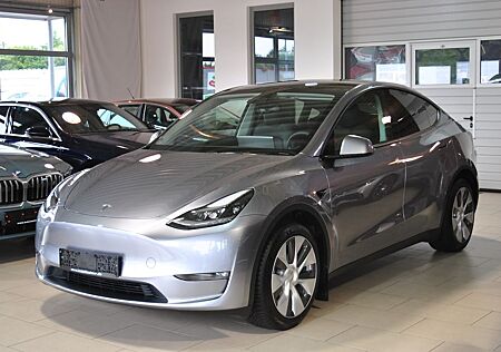 Tesla Model Y Performance Dual AWD Panorama-Glasdach