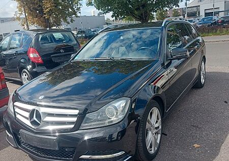 Mercedes-Benz C 300 T CDI BlueEfficiency 4M