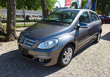 Mercedes-Benz B 180 BlueEFFICIENCY Klima /PDC /Sitzheizung