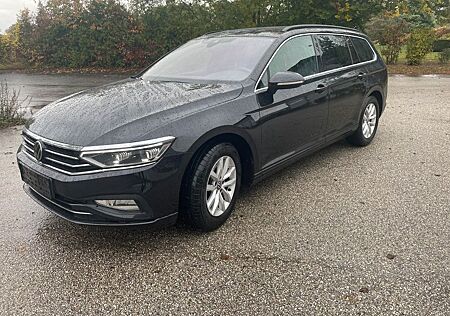VW Passat Variant Volkswagen 2.0 TDI SCR DSG Variant -