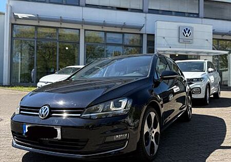 VW Golf Volkswagen 1.4 TSI 92kW DSG Highline