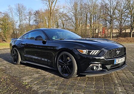 Ford Mustang 2.3 EcoBoost -