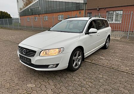 Volvo V70 Kombi 2.4l AWD Scheckheft Automatik AHK