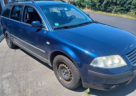 VW Passat Variant Volkswagen 2.0 96kW Basis Variant Basis
