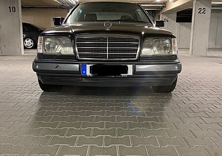 Mercedes-Benz E 320