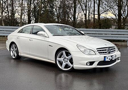 Mercedes-Benz CLS 63 AMG W219 514 PS 3.HAND SCHECKHEFT