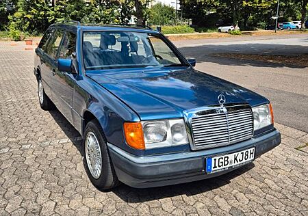 Mercedes-Benz 250 TD Kombi S124