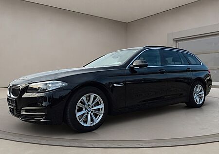 BMW 525 TOURING+NAVI+XEN+ SCHECKHEFT VOLLSTÄNDIG