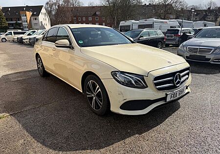 Mercedes-Benz E 220 E Limousine d, LED, §25a