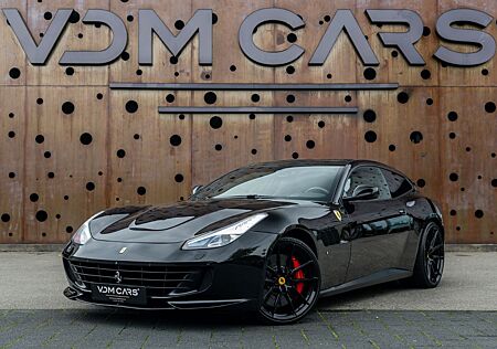 Ferrari GTC4Lusso gebraucht kaufen Ferrari GTC4Lusso V12 *NOVITEC*NEW SERVICE *NEW WARRANTY