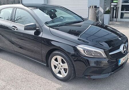 Mercedes-Benz A 200 d LED, NAVI