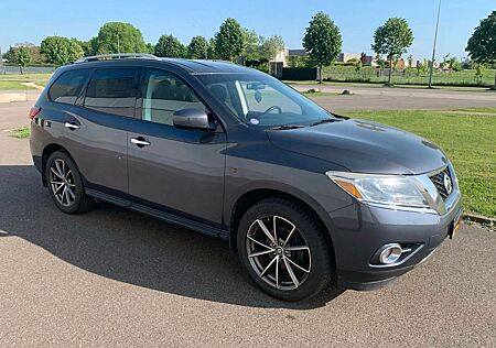 Nissan Pathfinder 3.5 V6 4WD KLIMA LPG /G3 7 SITZEN