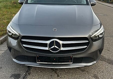 Mercedes-Benz B 200 d Automatik Navi PDC